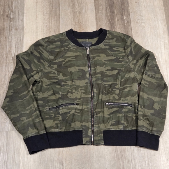 Sanctuary Green Camouflage Bomber Jacket - Picture 2 of 6